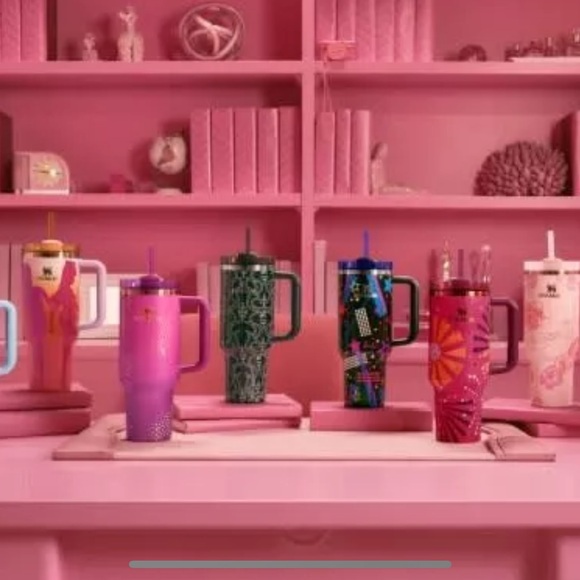 NIB Stanley X Barbie collaborations 40oz Howdy Ken SOLD OUT ONLINE - Picture 4 of 4